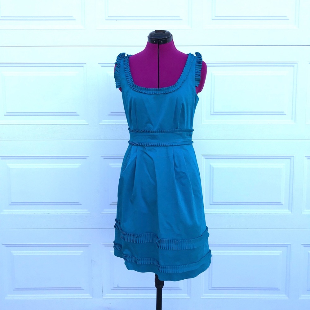 Teal blue cute knee-length dress.